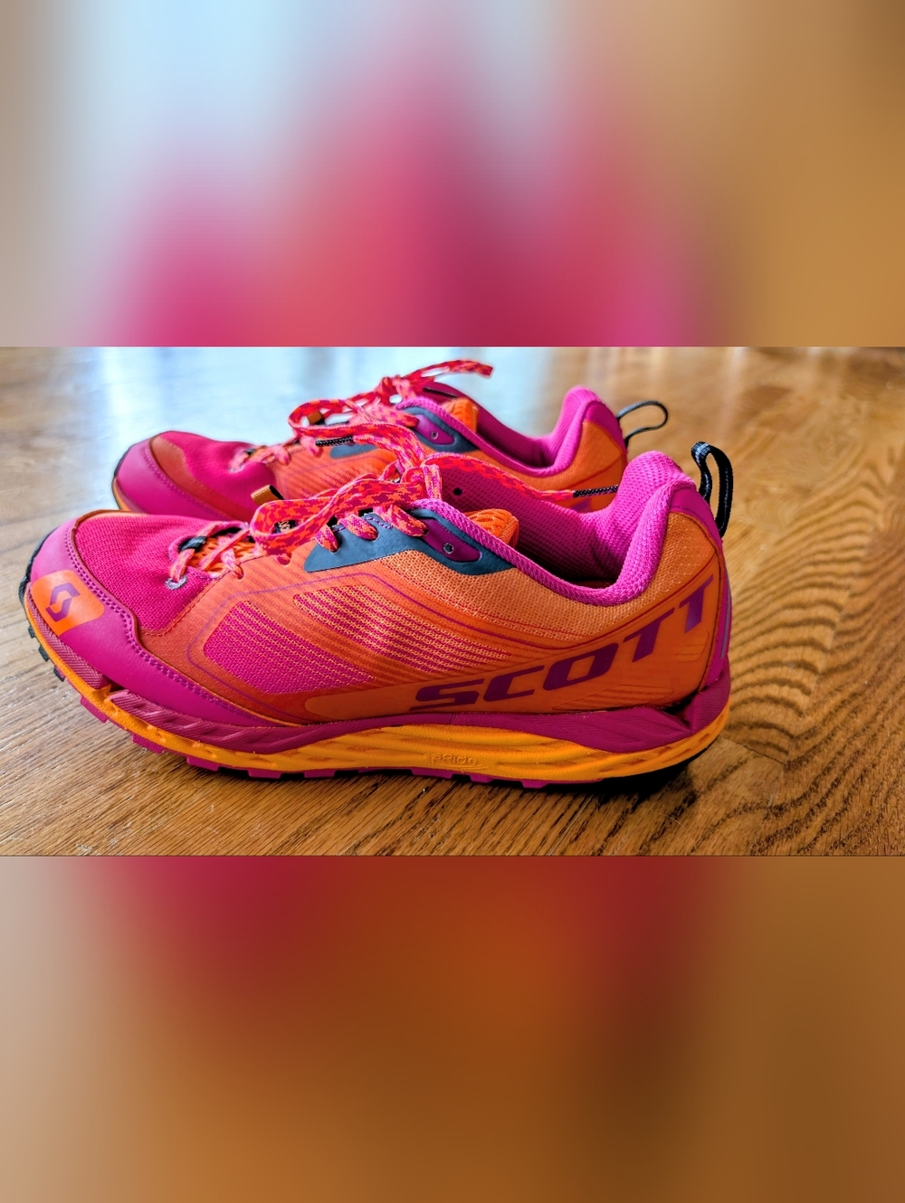 NWOT Scott Size 11 Trail Running Shoes